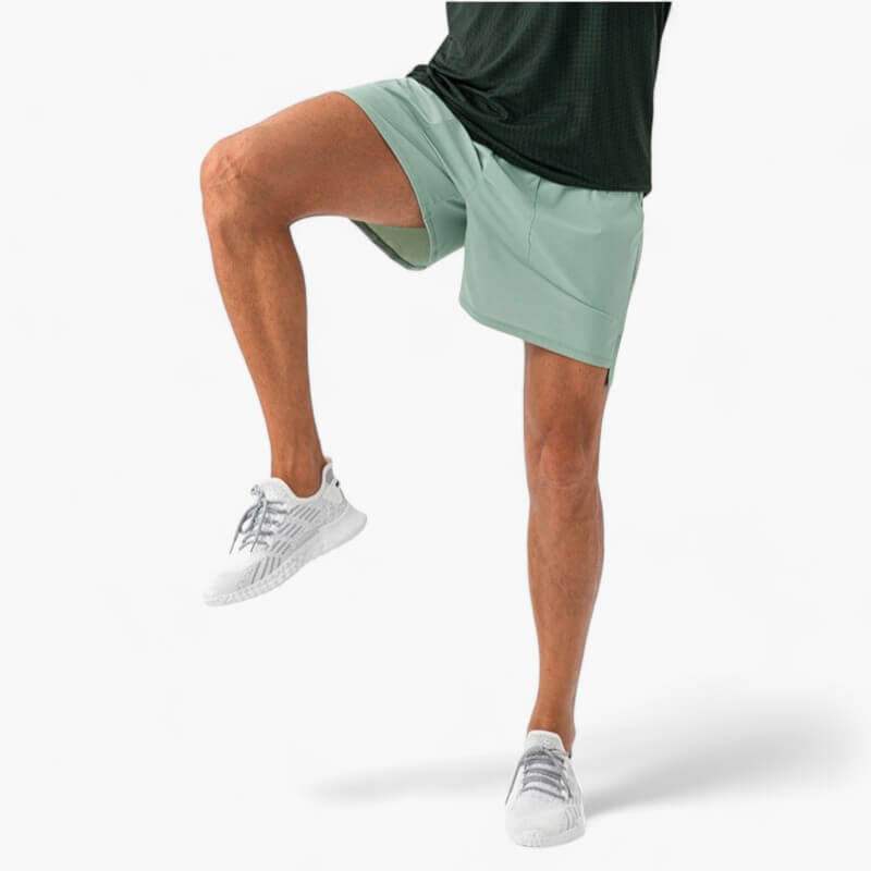 Pantalones cortos de nylon modernos para hombres en varios colores
