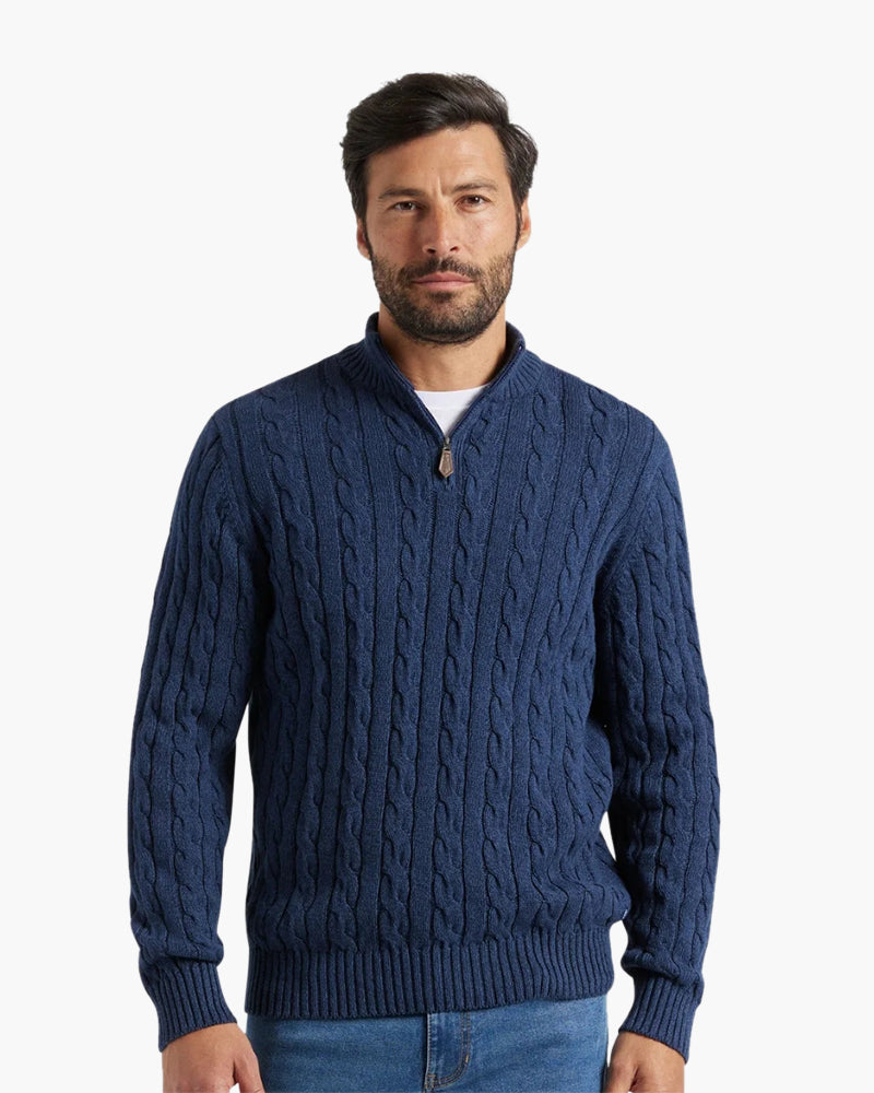 Carson | Suéter de punto trenzado azul marino, conjunto de 3 piezas con pantalón y mocasines de ante