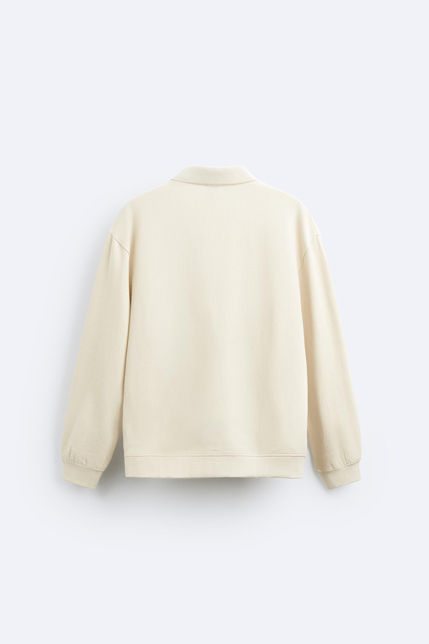 Suéter beige con cuello de polo – Estilo casual con elegancia