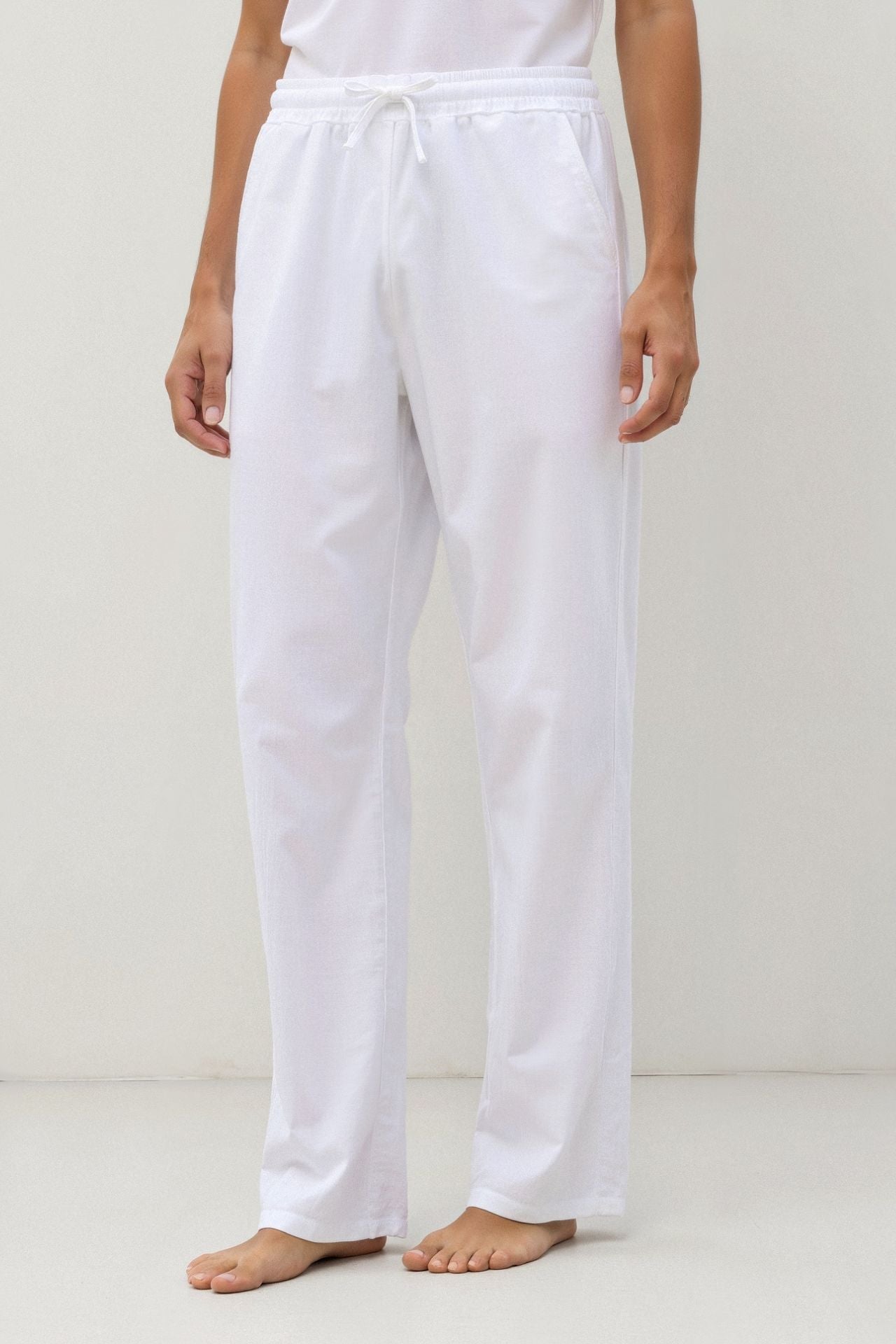 Luca | Pantalones de chándal blancos para hombre con cordón