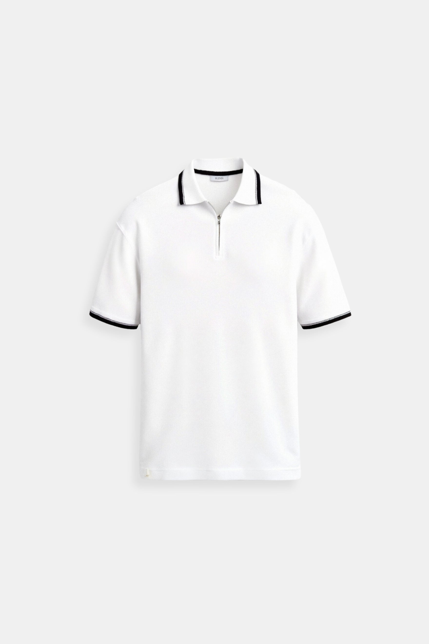 Camisa polo clásica con cremallera y detalles en contraste