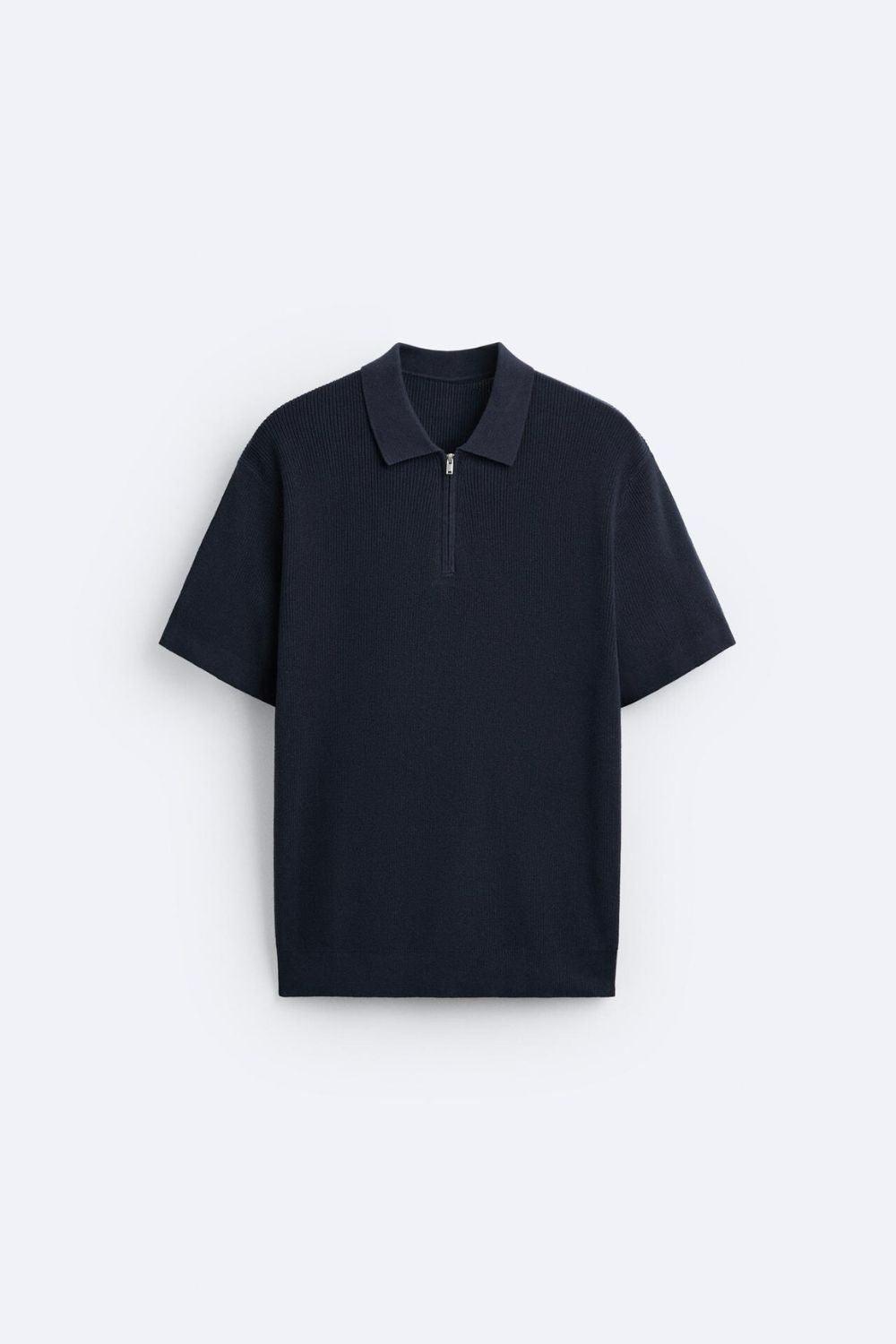Elegante polo de punto con cremallera