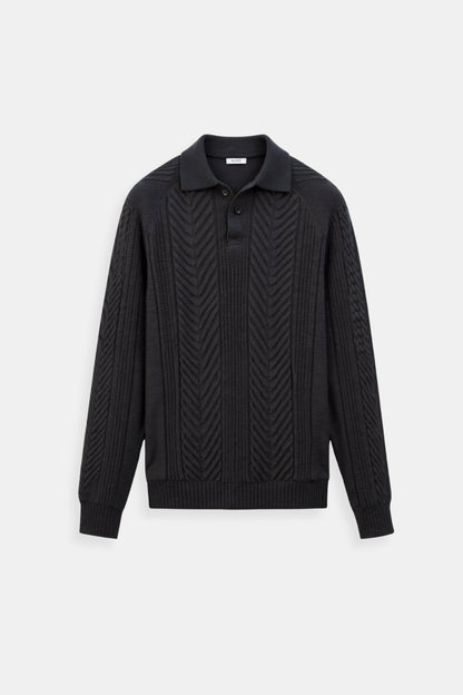 Suéter de punto clásico con cuello polo