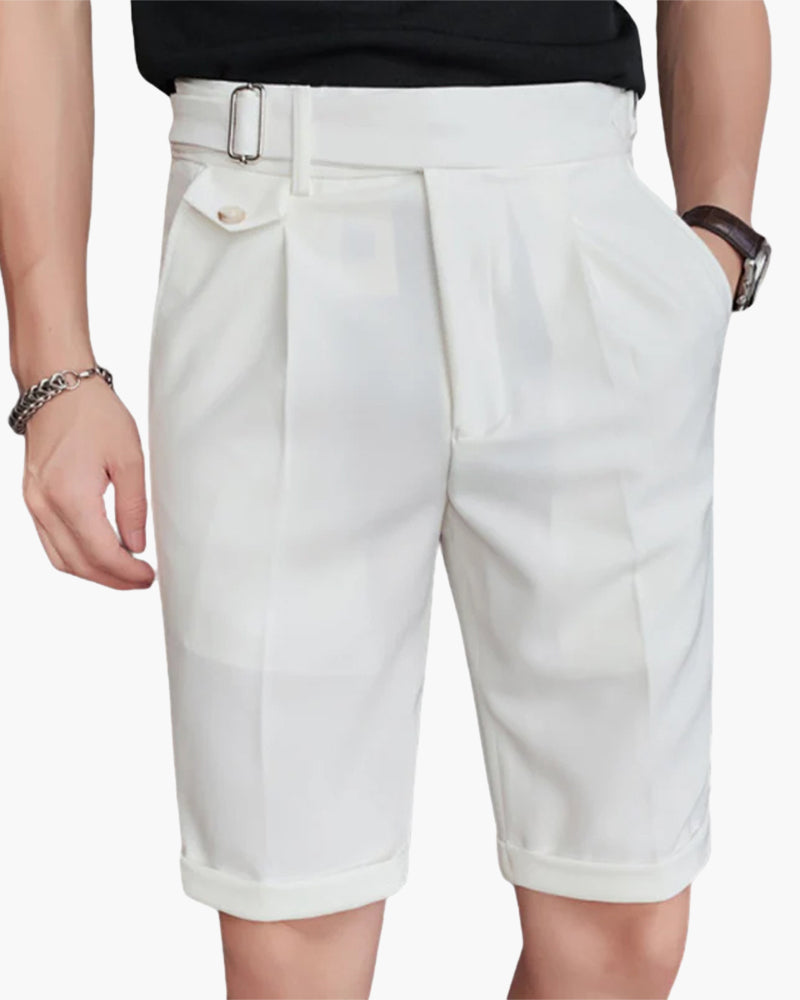 Parker | Pantalones cortos plisados a medida con hebillas laterales ajustables