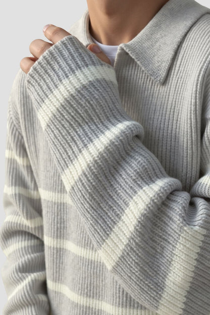 Suéter de punto a rayas con cuello de cremallera – Clásico y Cómodo