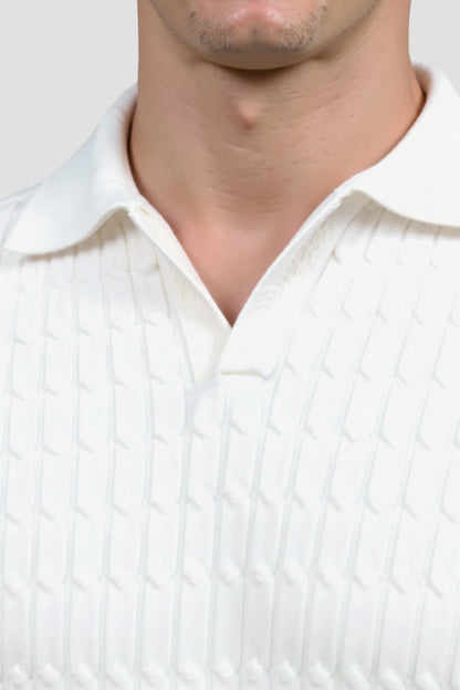 Camisa polo de punto blanca con patrón texturizado