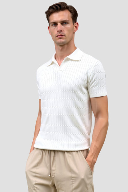 Camisa polo de punto blanca con patrón texturizado