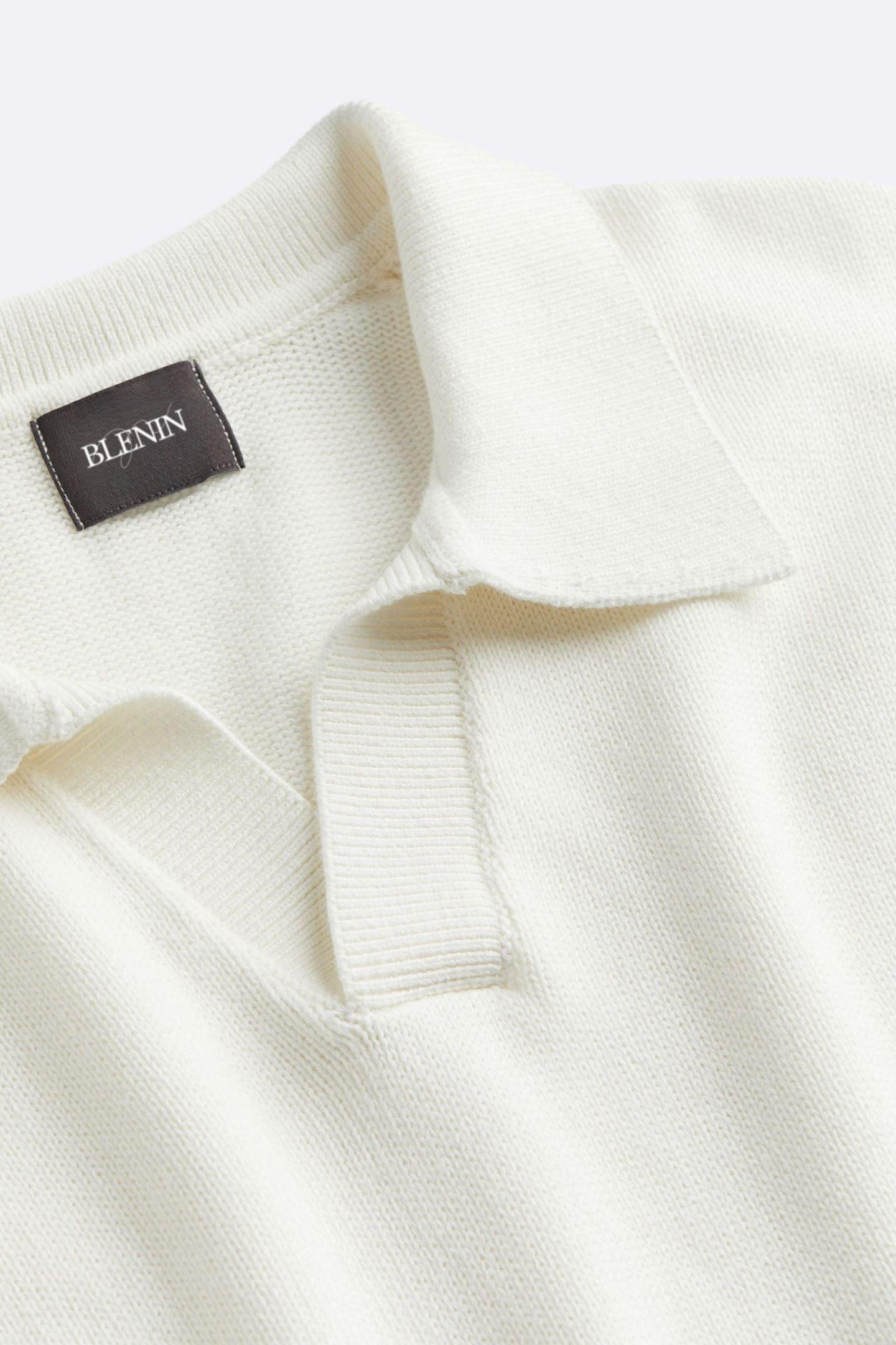 Suéter elegante con cuello abierto para looks estilosos