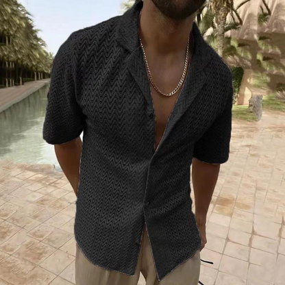 Luca | Camisa de punto abierta con vibras retro y un toque moderno