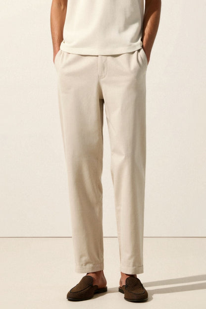 Killian | Pantalón Beige para Hombre con Cintura Elástica y Cierre de Botón
