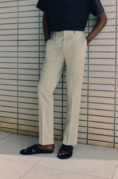 Pantalones de traje para hombre con rayas – Elegancia en estilo Old-Money