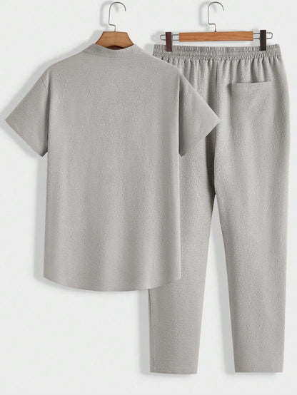 Conjunto de Lounge Moderno para Hombre | Polo con Cuello Alto & Pantalón