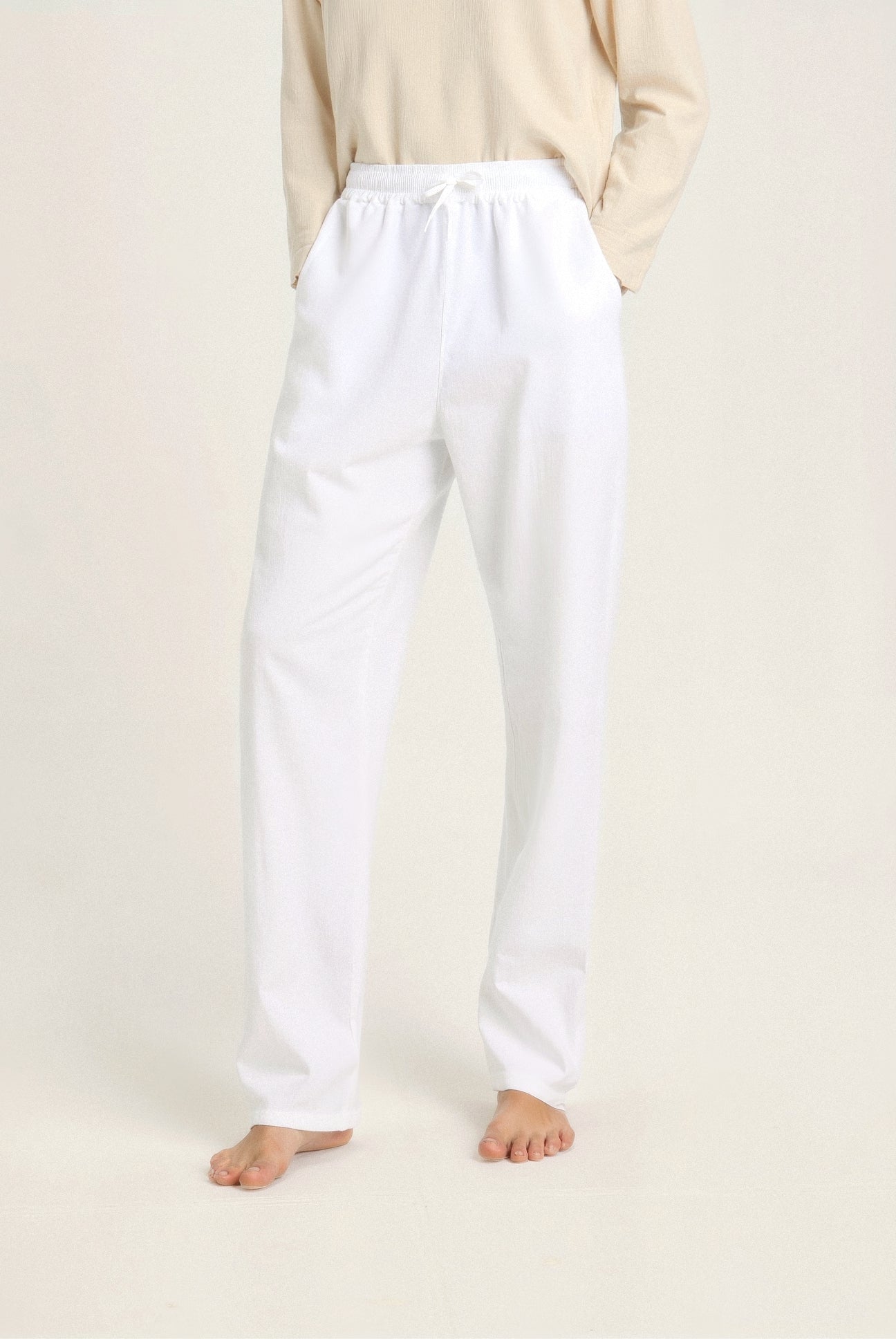 Pantalones de lounge para hombre en blanco – Comodidad y minimalismo