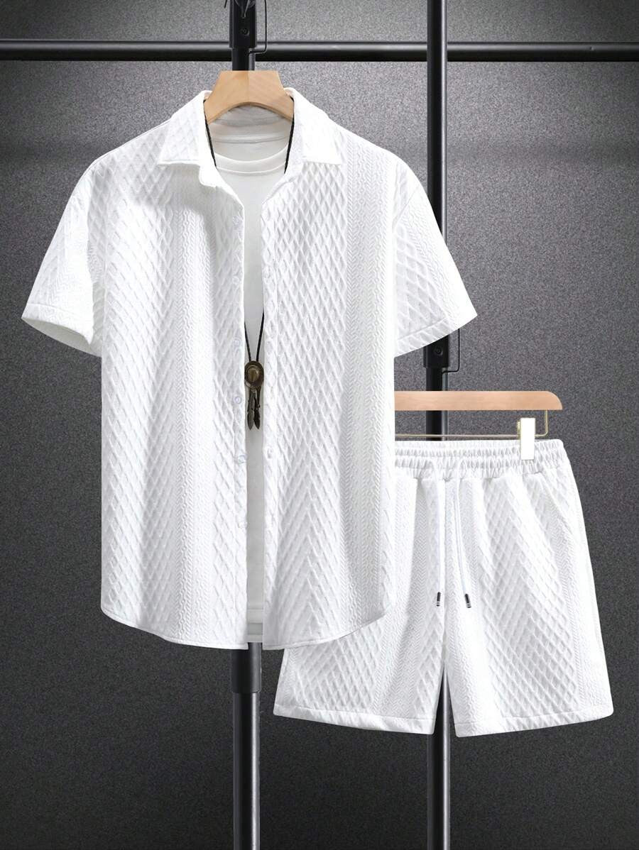 Conjunto moderno para hombres con estructura de waffle 3D | Camisa y pantalones cortos