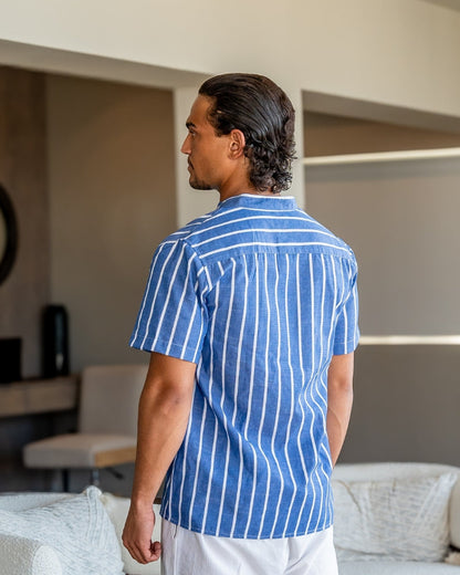Charles | Camisa de verano de lino a rayas para hombres con cuello alto