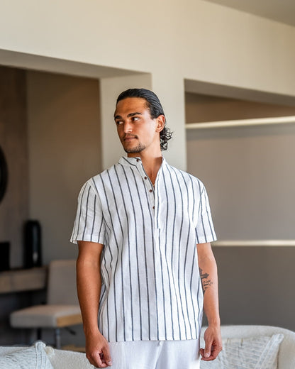 Charles | Camisa de verano de lino a rayas para hombres con cuello alto