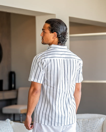 Charles | Camisa de verano de lino a rayas para hombres con cuello alto