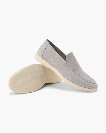 Hunter | Conjunto de 3 piezas Gris con patrón de trenzado, pulóver con media cremallera, pantalón y mocasines de ante