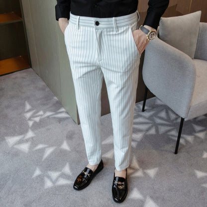 Pantalones de traje para hombre con rayas – Elegancia en estilo Old-Money