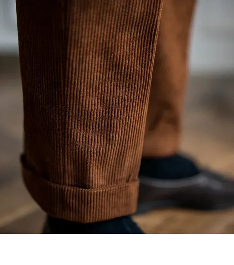 Frank | Pantalones de hombre de pana, estilo cómodo y ajuste perfecto