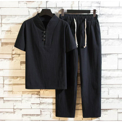 Conjunto casual para hombres con camiseta Henley | Top & Pantalón