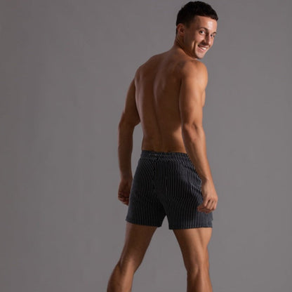 Pantalones cortos a rayas elegantes para hombres