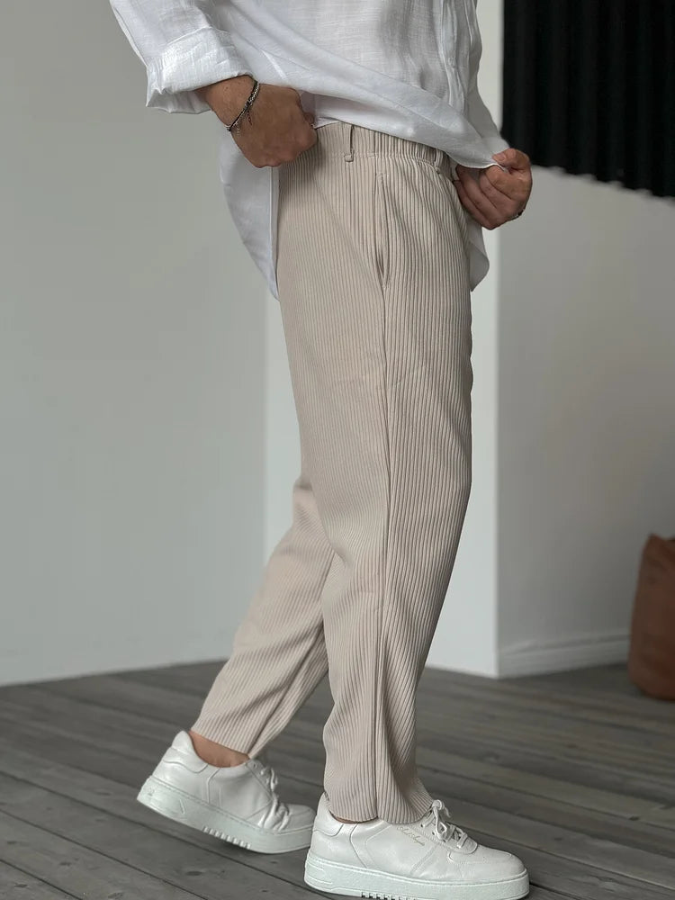 Don | Pantalón moderno con textura de canalé