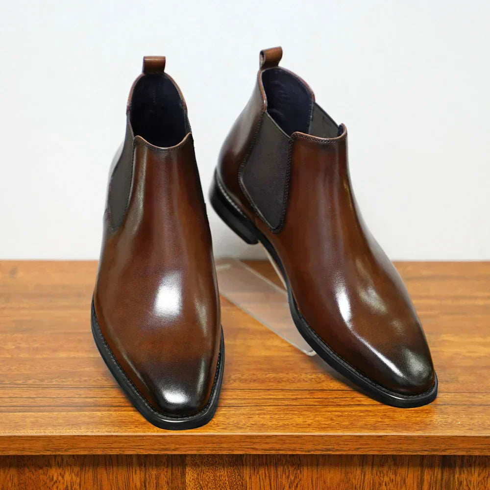Chelsea Boots in Leather Percival
